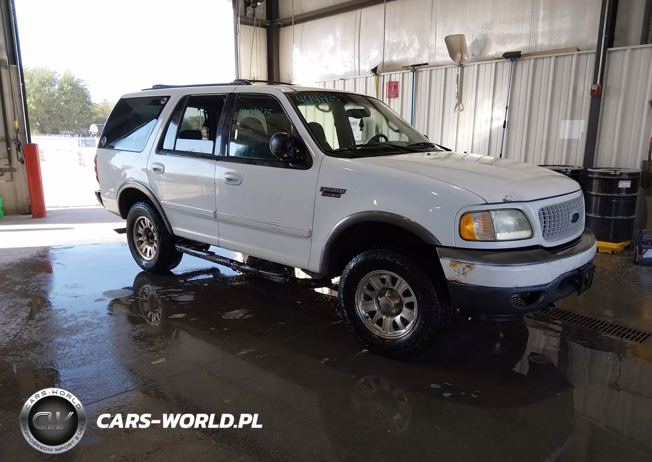 2002 Ford Expedition Xlt VIN:1FMPU16L42LA13938 - 1