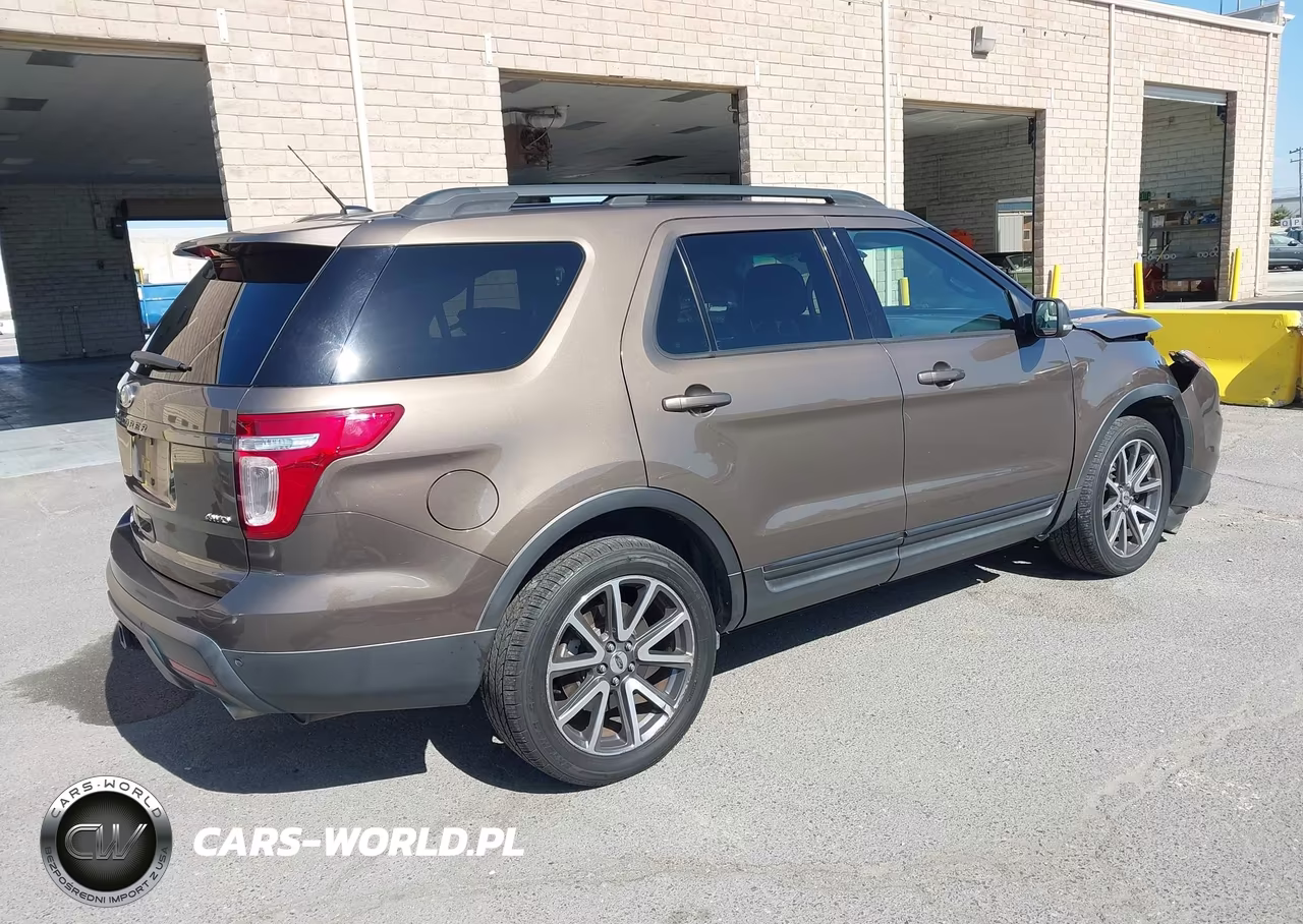 2015 Ford Explorer Xlt VIN:1FM5K8D82FGB60164 - 4