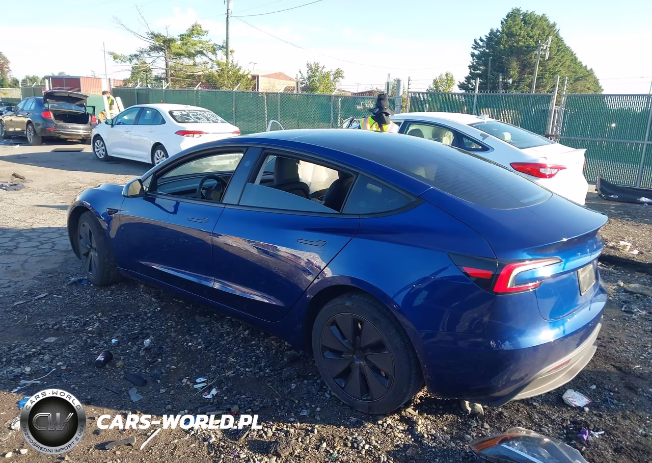 2025 Tesla Model 3 Long Range Rear-Wheel Drive-Standard Rear-Wheel Drive VIN:5YJ3E1EA0SF049449 - 3
