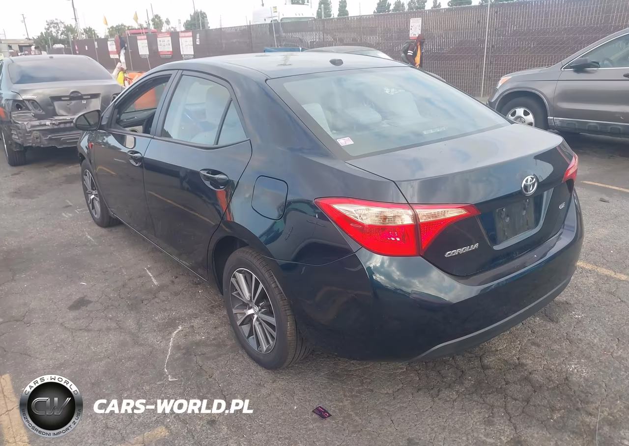 2017 Toyota Corolla Le VIN:2T1BURHE0HC757399 - 3