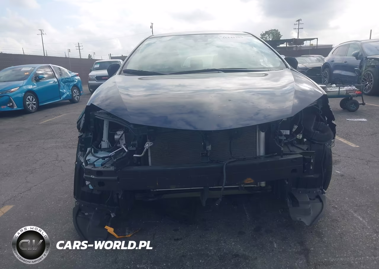 2017 Toyota Corolla Le VIN:2T1BURHE0HC757399 - 6