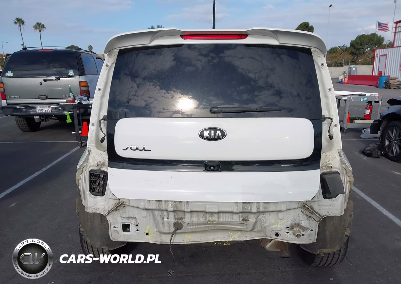 2014 Kia Soul + VIN:KNDJP3A50E7031033 - 17