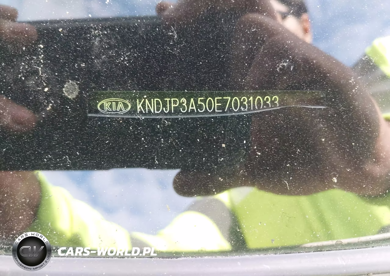 2014 Kia Soul + VIN:KNDJP3A50E7031033 - 9