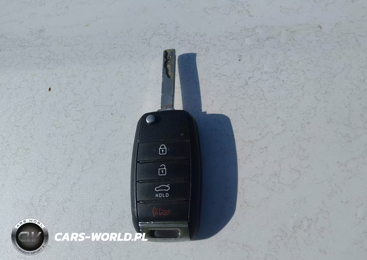2018 Kia Optima S VIN:5XXGT4L30JG234237 - 11