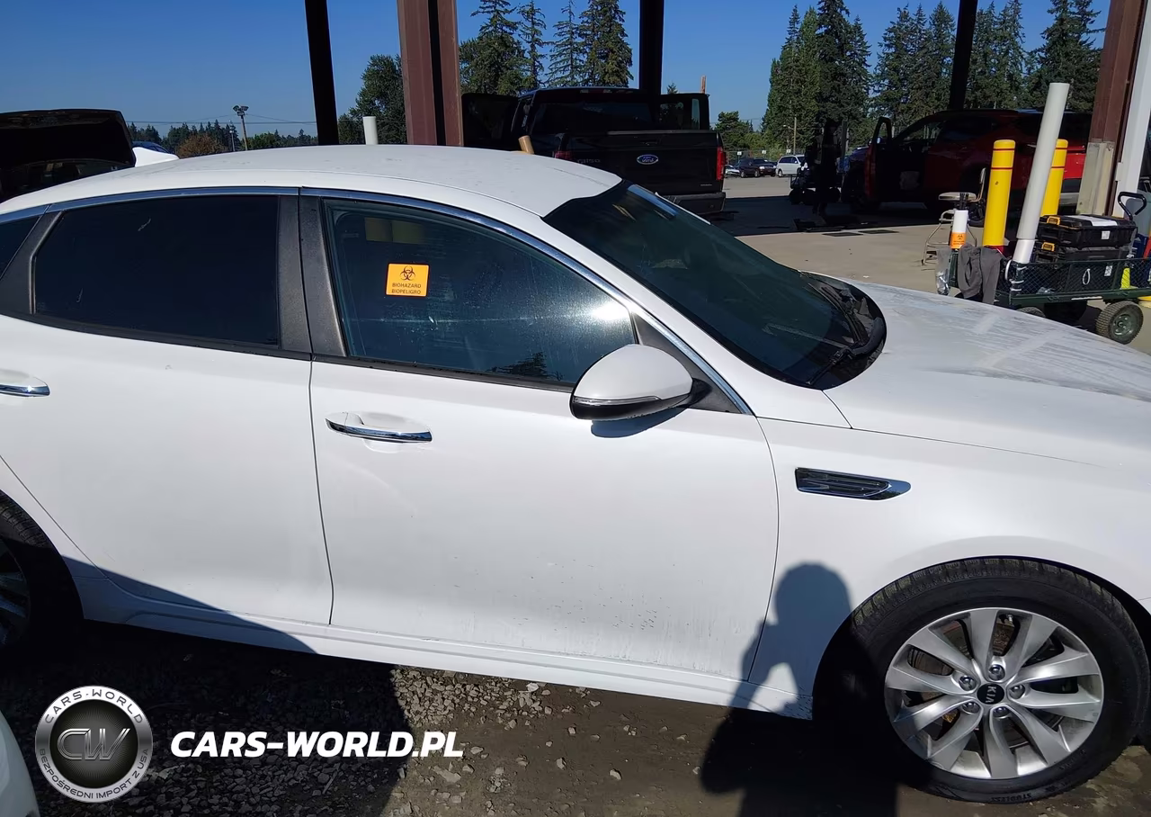 2018 Kia Optima S VIN:5XXGT4L30JG234237 - 13