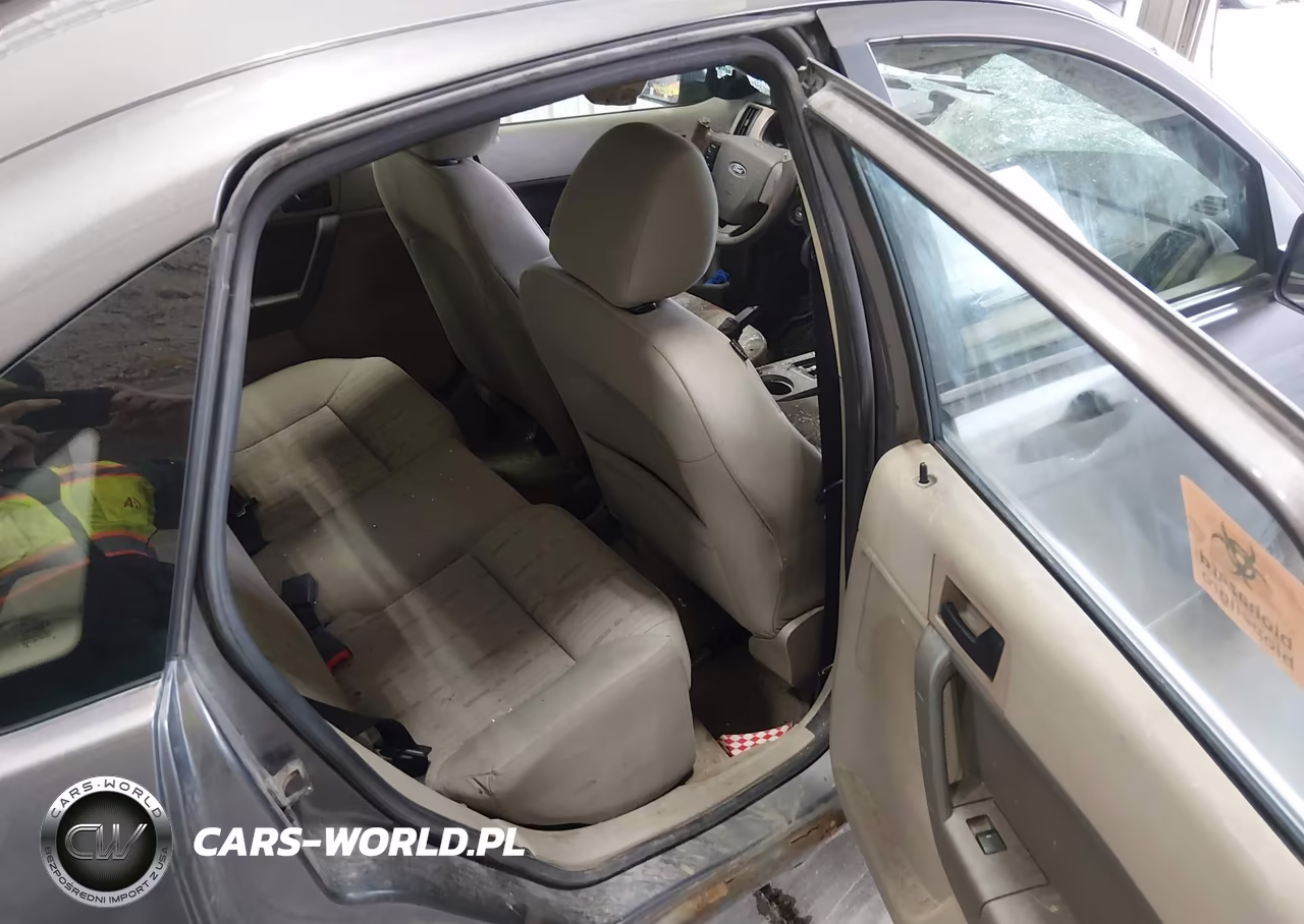 2010 Ford Focus Se VIN:1FAHP3FN5AW101008 - 8