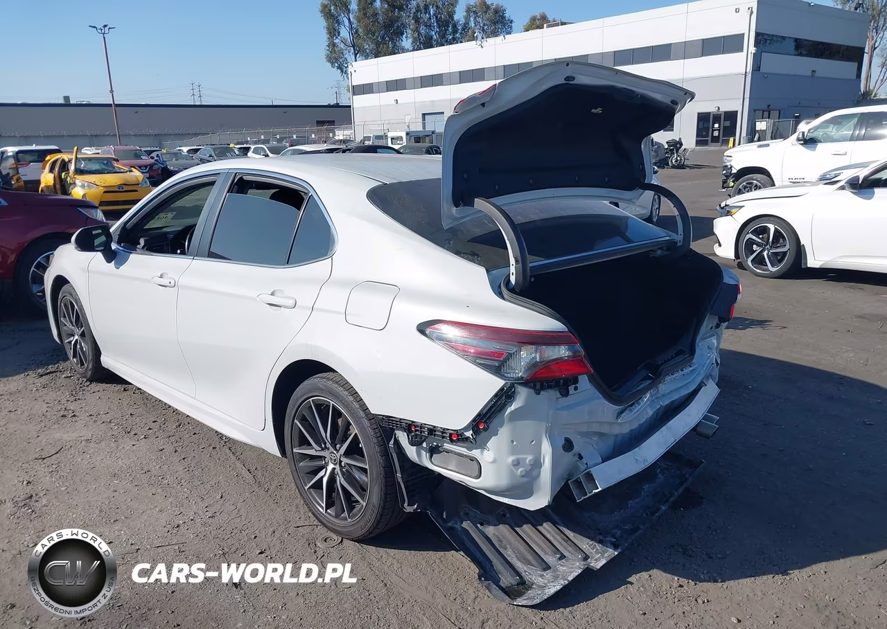 2024 Toyota Camry Se VIN:4T1G11AK8RU245941 - 3