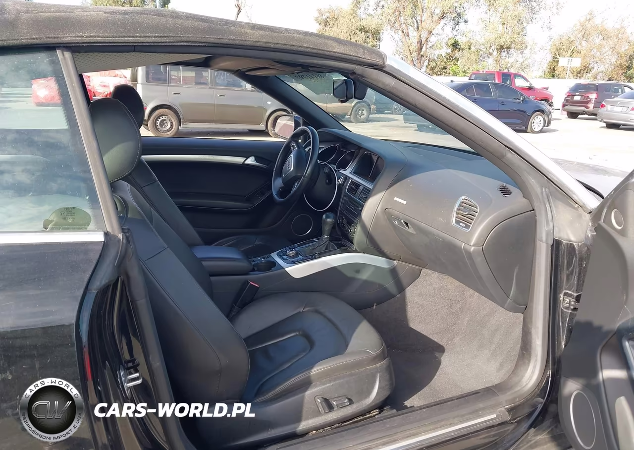 2011 Audi A5 2.0T Premium VIN:WAUJFAFH8BN003334 - 5