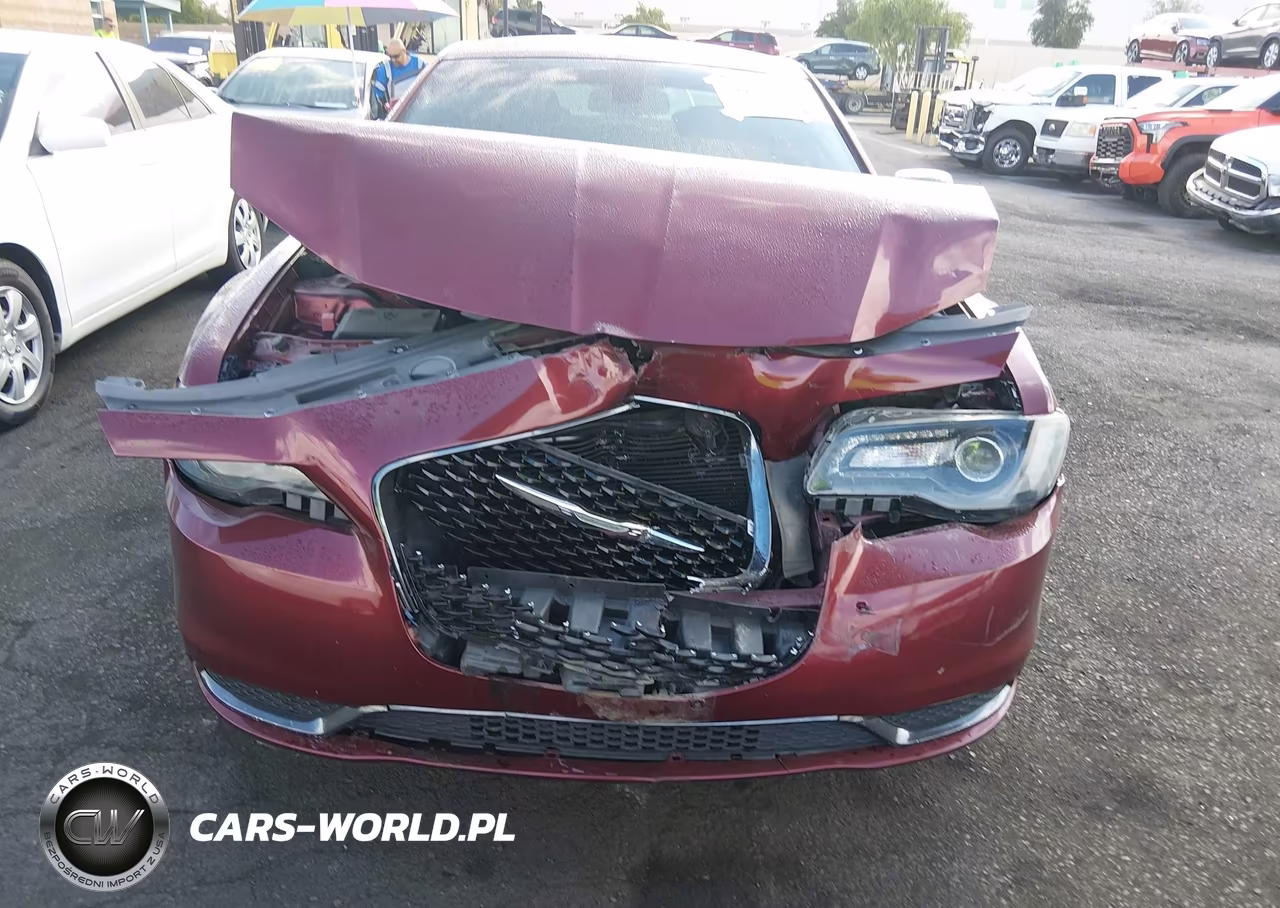 2018 Chrysler 300 Touring VIN:2C3CCAAG3JH320159 - 12