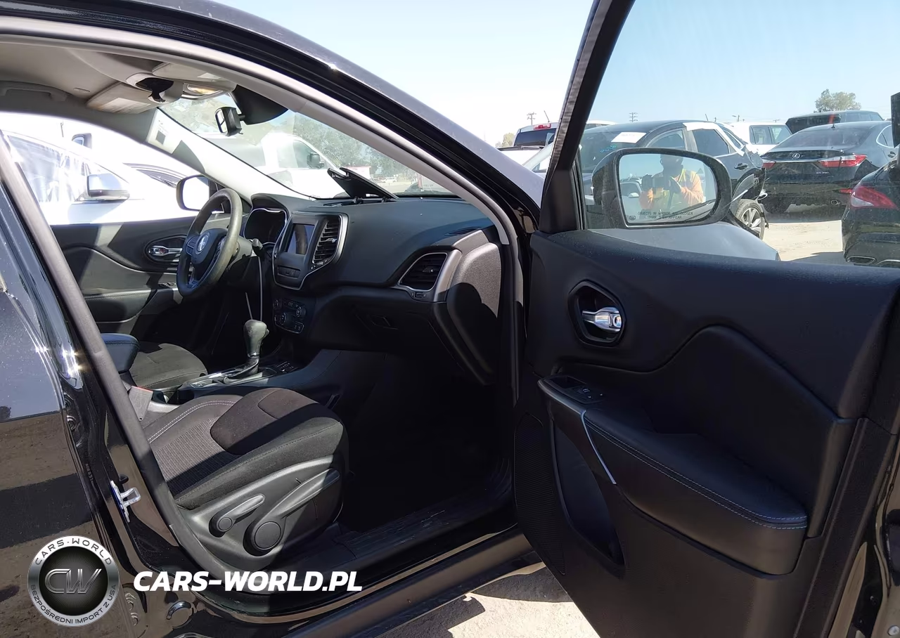 2021 Jeep Cherokee Latitude Fwd VIN:1C4PJLCB7MD134304 - 5