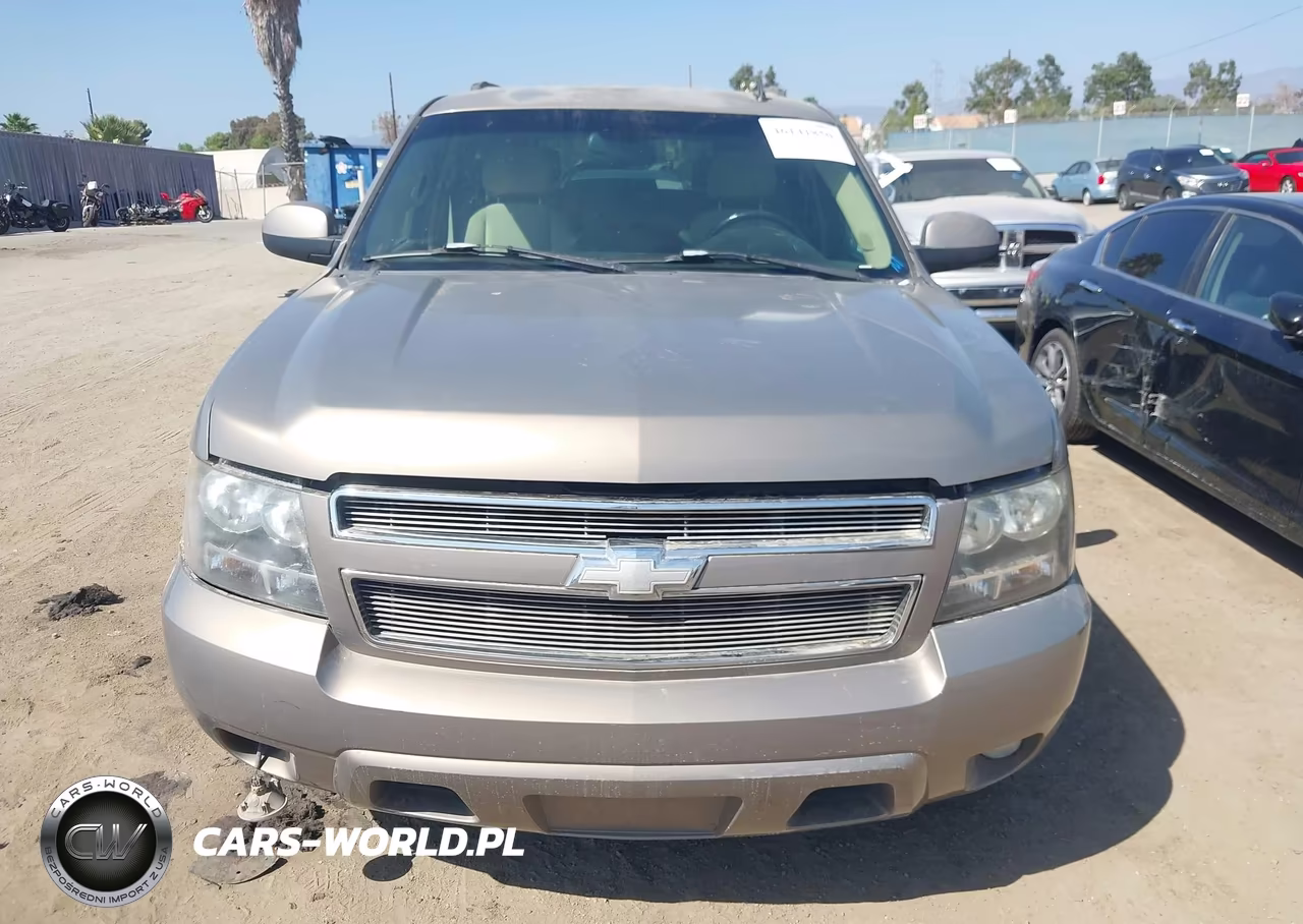 2007 Chevrolet Tahoe Lt VIN:1GNFC13057R374930 - 12