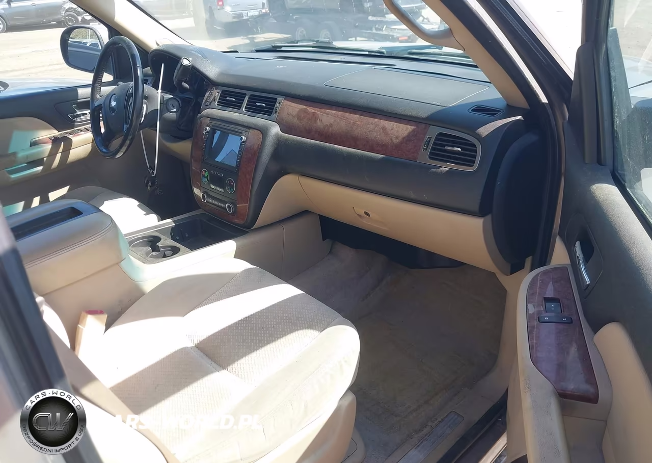 2007 Chevrolet Tahoe Lt VIN:1GNFC13057R374930 - 5