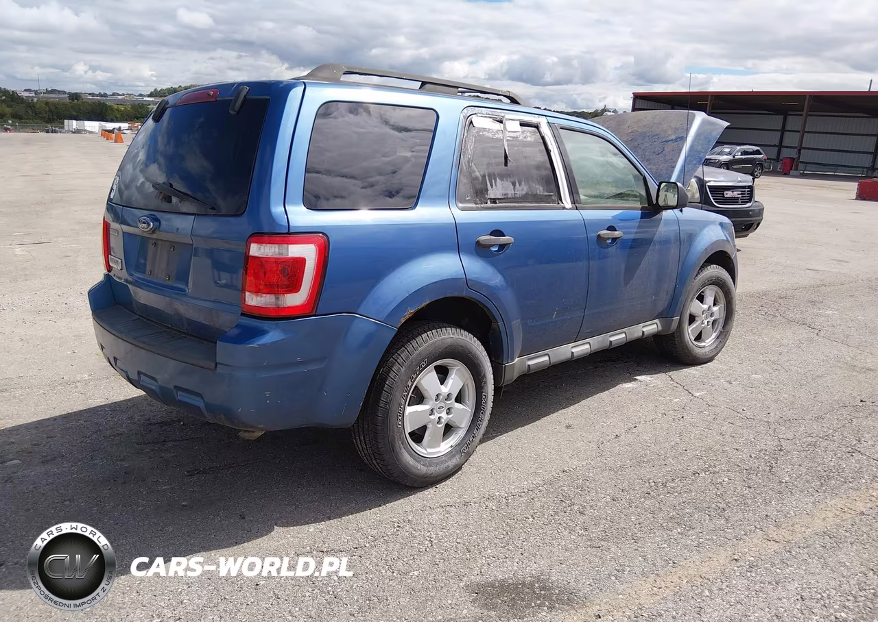 2009 Ford Escape Xlt VIN:1FMCU03749KC65740 - 4