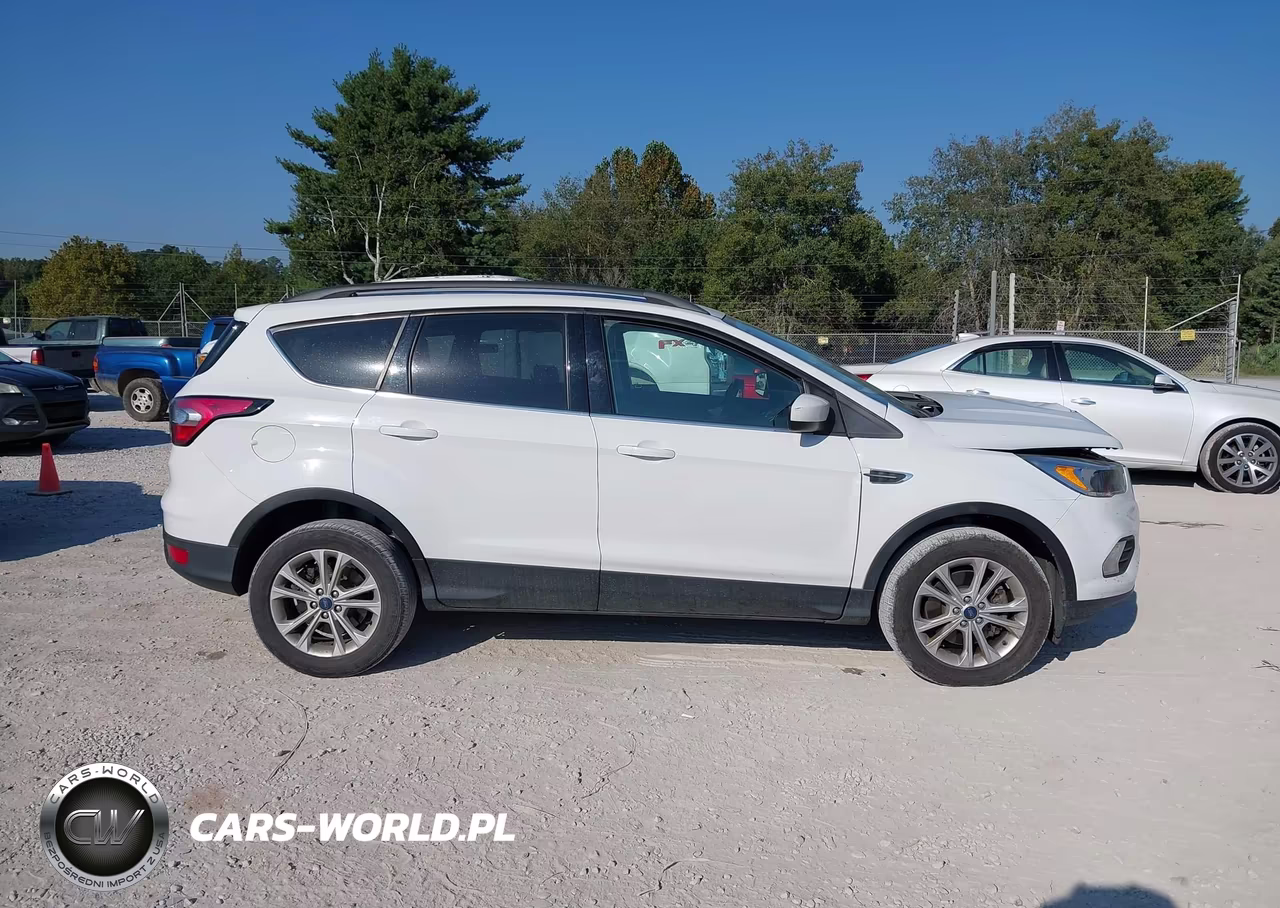 2018 Ford Escape Se VIN:1FMCU9GD8JUC77760 - 13