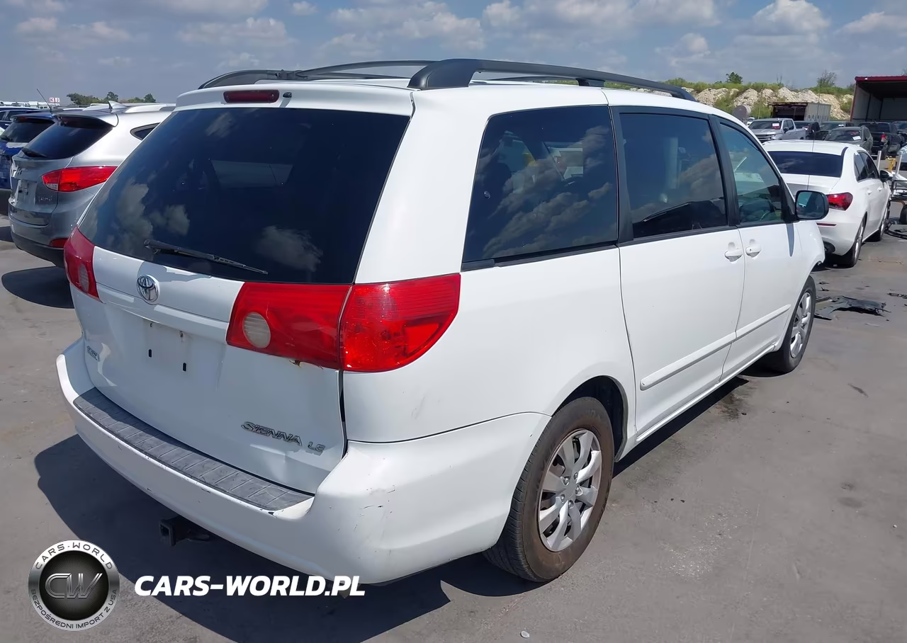 2009 Toyota Sienna Le VIN:5TDZK23C89S281493 - 4