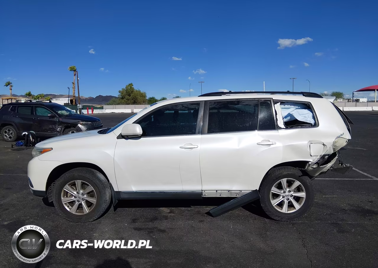 2011 Toyota Highlander Base V6 VIN:5TDZK3EH3BS048657 - 14