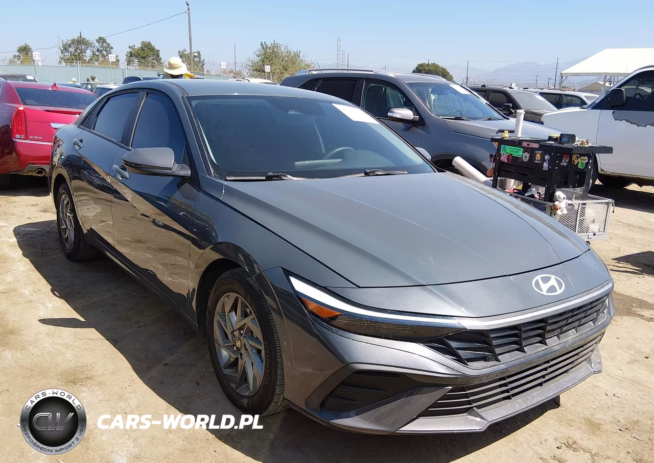 2024 Hyundai Elantra Sel