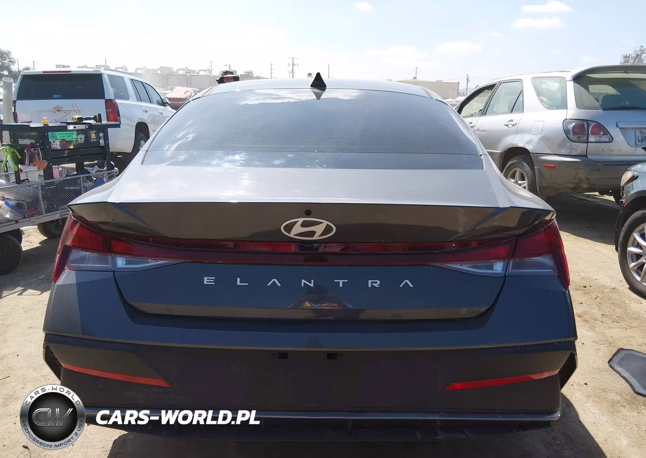 2024 Hyundai Elantra Sel VIN:KMHLM4DG5RU804649 - 16