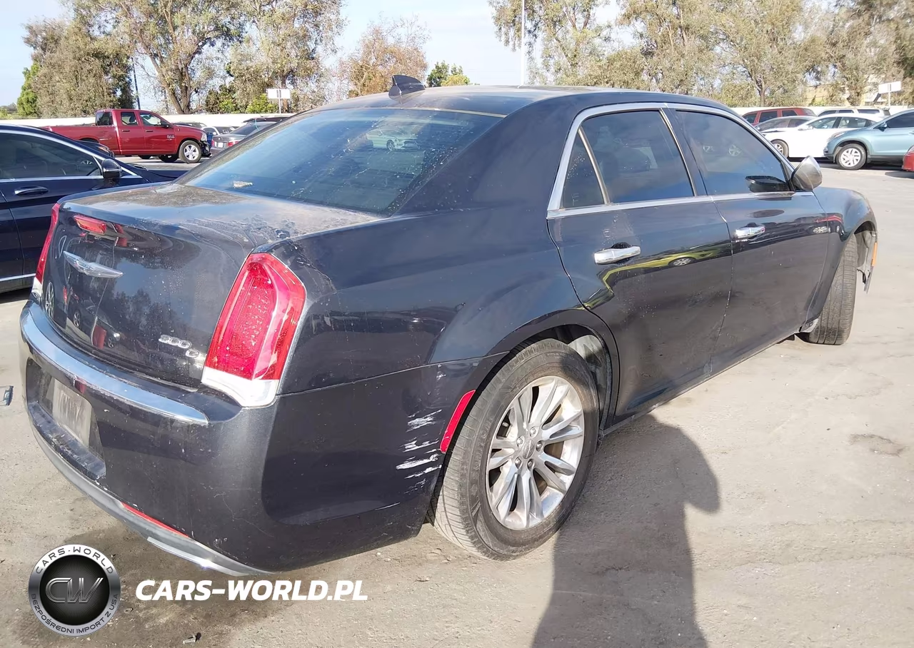 2016 Chrysler 300C VIN:2C3CCAEG5GH116580 - 4