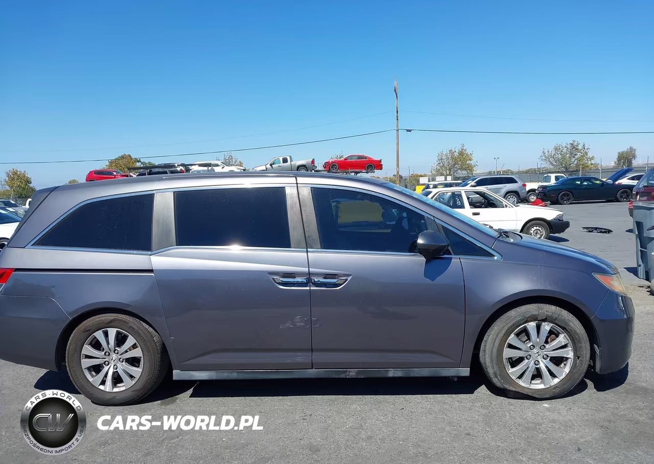 2015 Honda Odyssey Ex-L VIN:5FNRL5H67FB067600 - 13