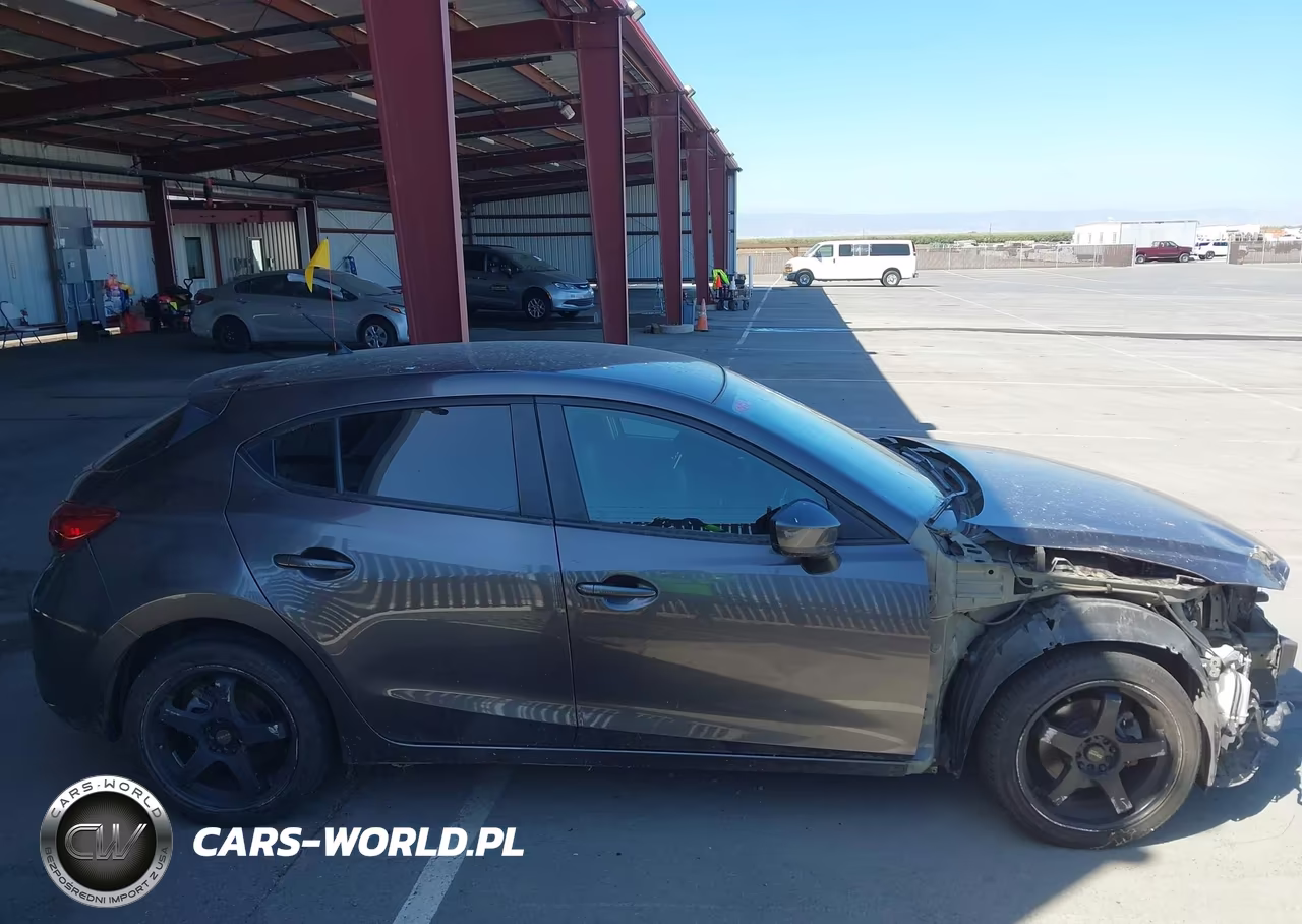 2017 Mazda Mazda3 Sport VIN:3MZBN1K70HM104603 - 14