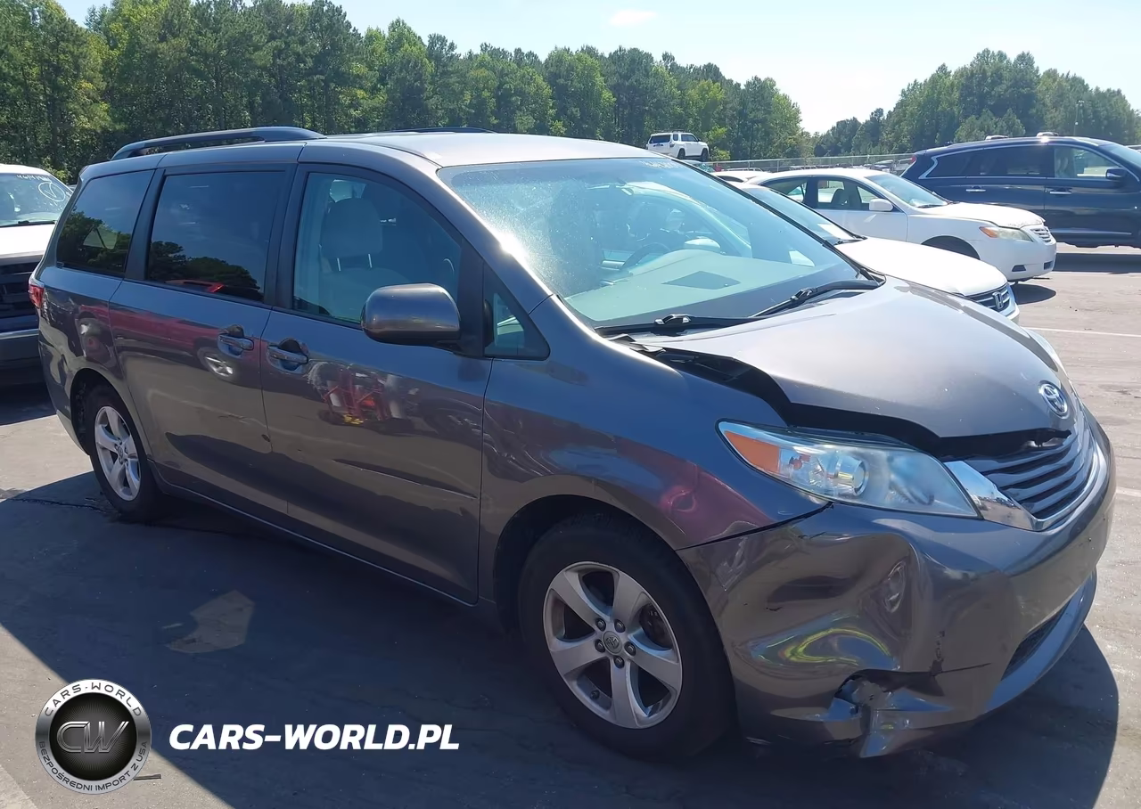 2017 Toyota Sienna Le 8 Passenger – zdjęcie 1 z 16