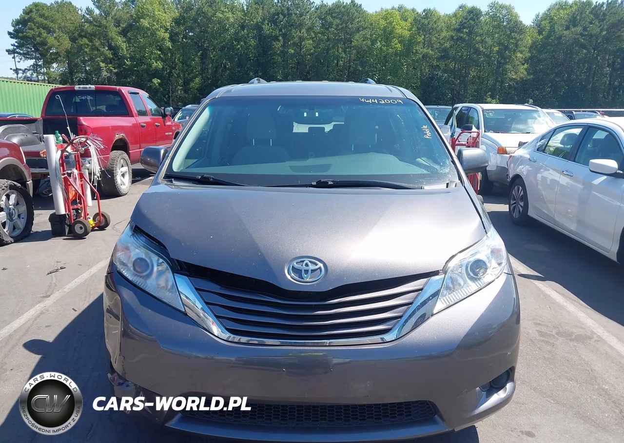2017 Toyota Sienna Le 8 Passenger VIN:5TDKZ3DC5HS898902 - 12