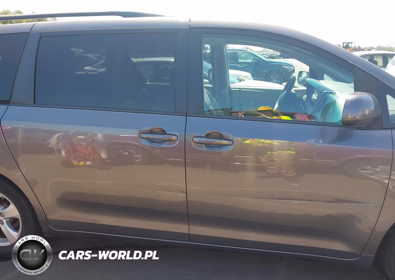 2017 Toyota Sienna Le 8 Passenger VIN:5TDKZ3DC5HS898902 - 13