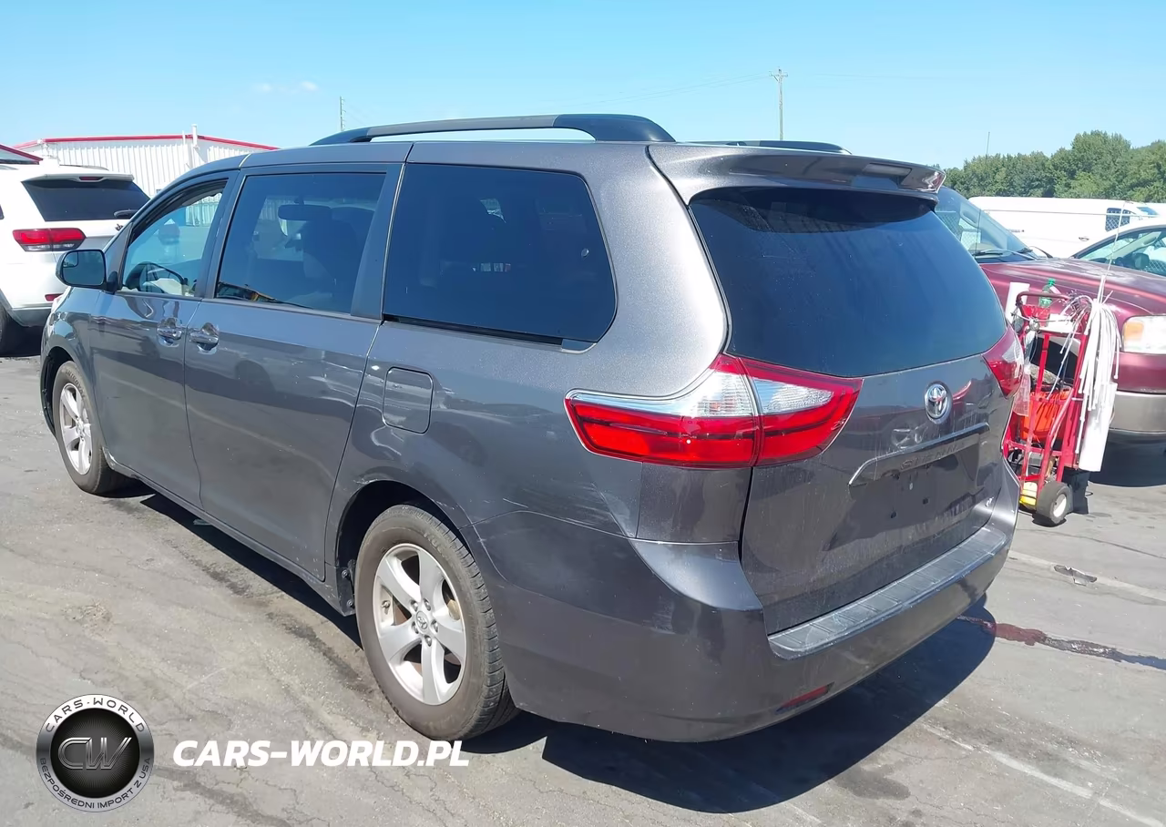 2017 Toyota Sienna Le 8 Passenger VIN:5TDKZ3DC5HS898902 - 3