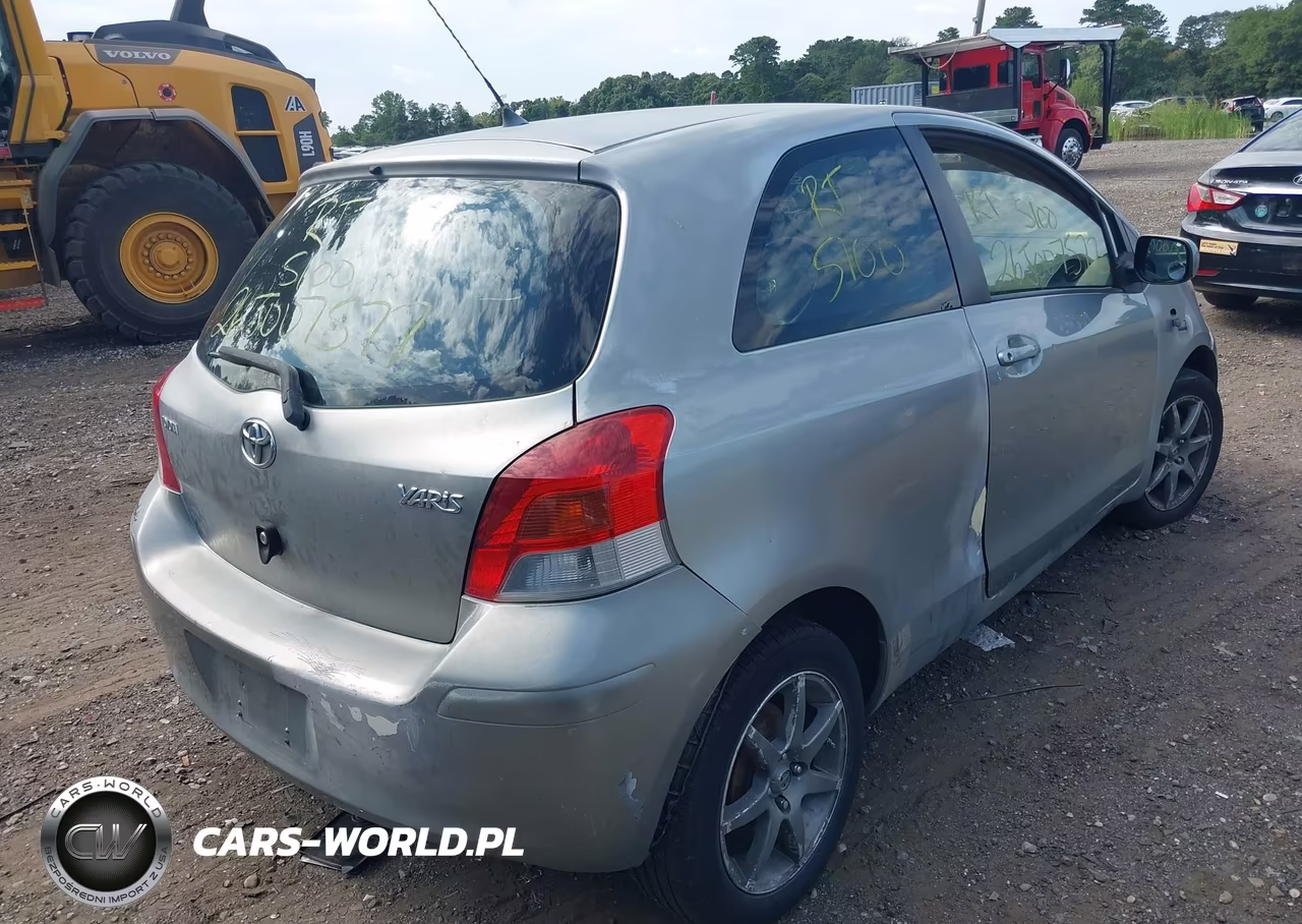2009 Toyota Yaris S VIN:JTDJT923X95271199 - 4
