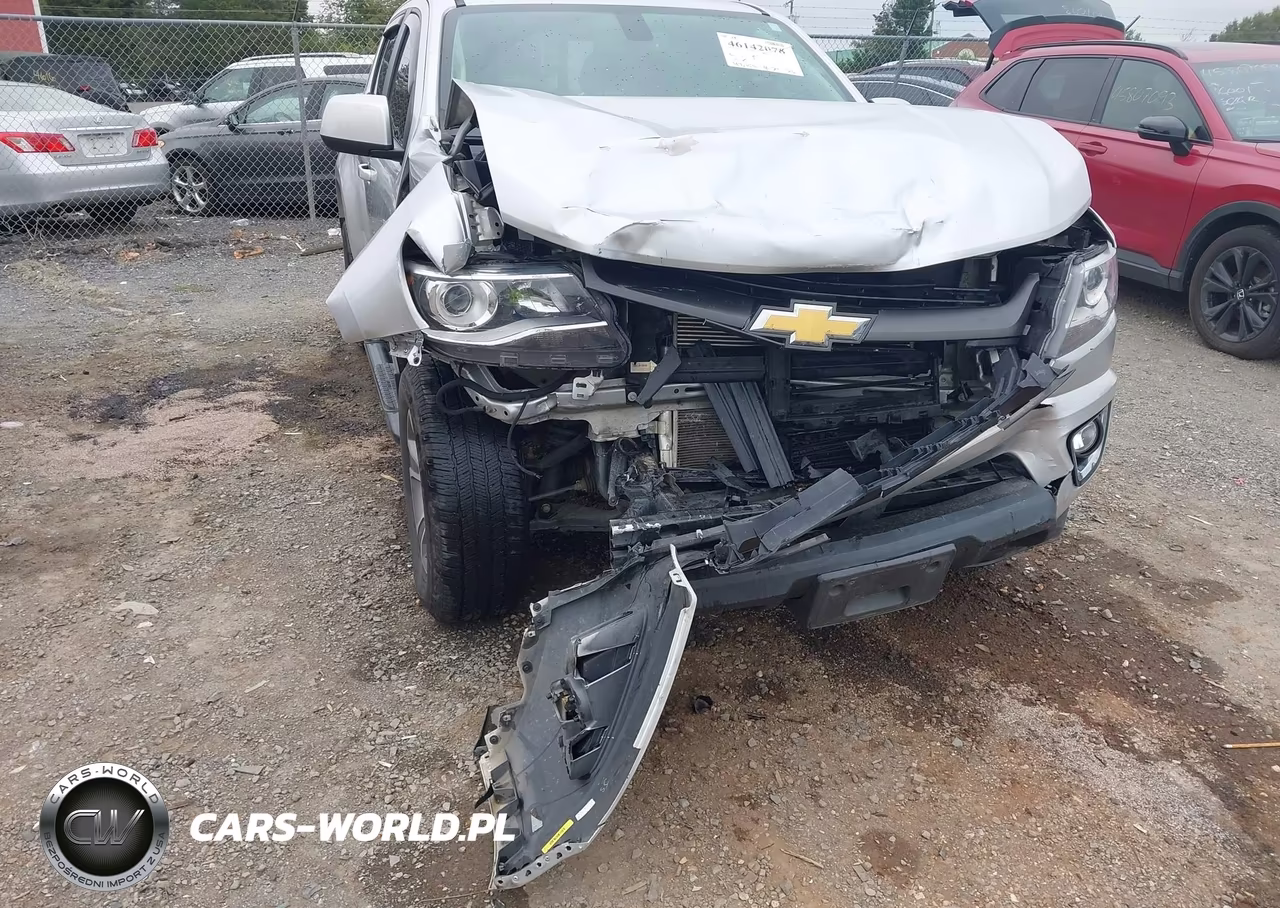 2018 Chevrolet Colorado Z71 VIN:1GCGTDEN9J1107741 - 6