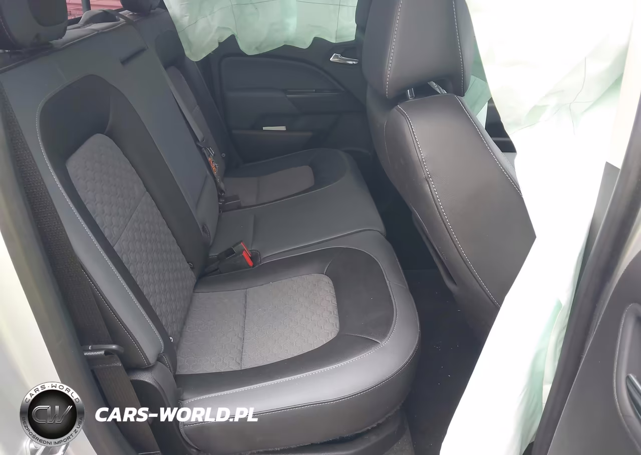 2018 Chevrolet Colorado Z71 VIN:1GCGTDEN9J1107741 - 8