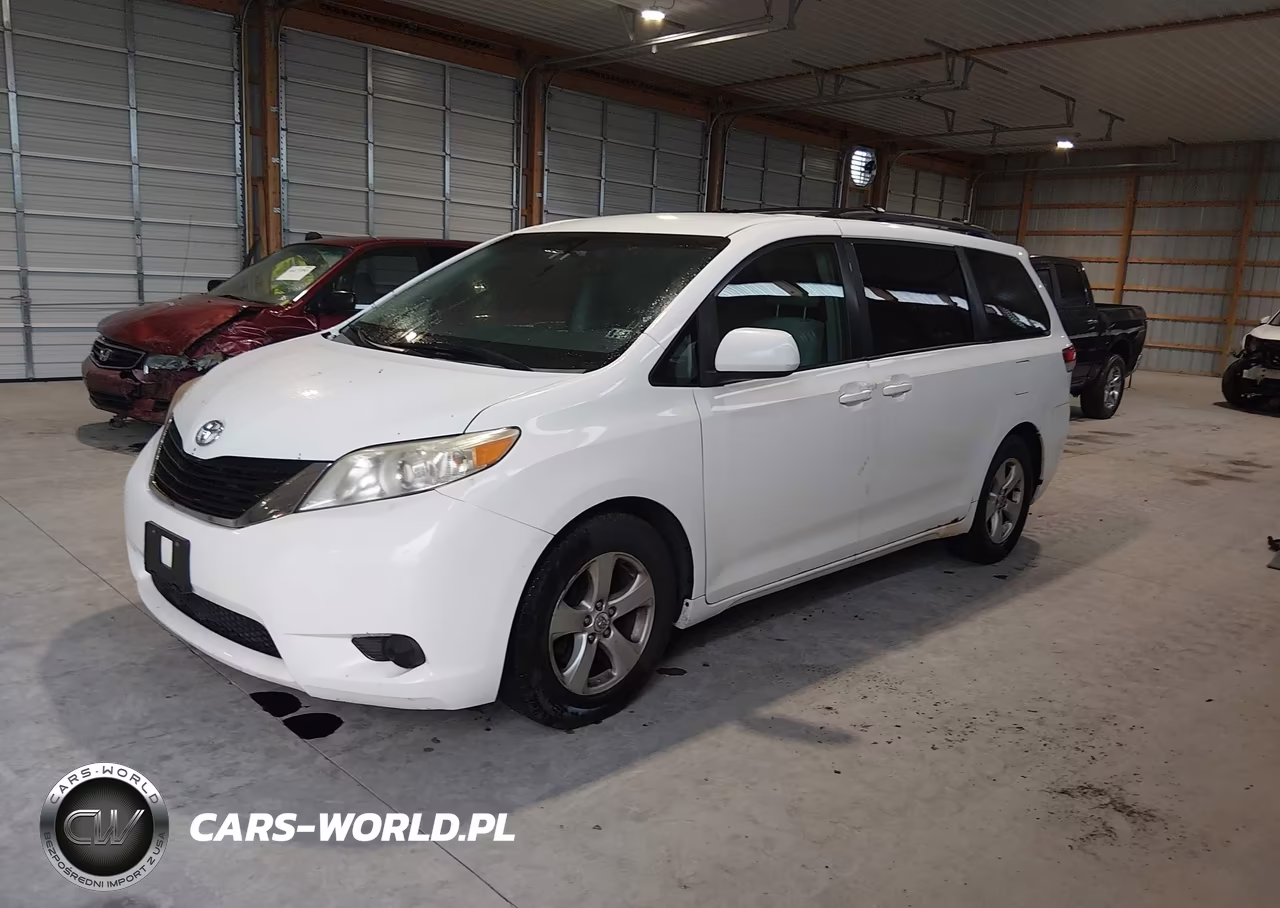 2012 Toyota Sienna Le V6 8 Passenger VIN:5TDKK3DC1CS258263 - 2