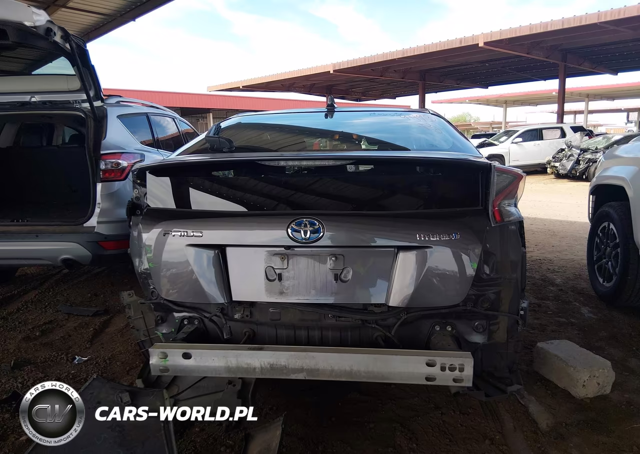 2016 Toyota Prius Four VIN:JTDKARFU8G3025032 - 17