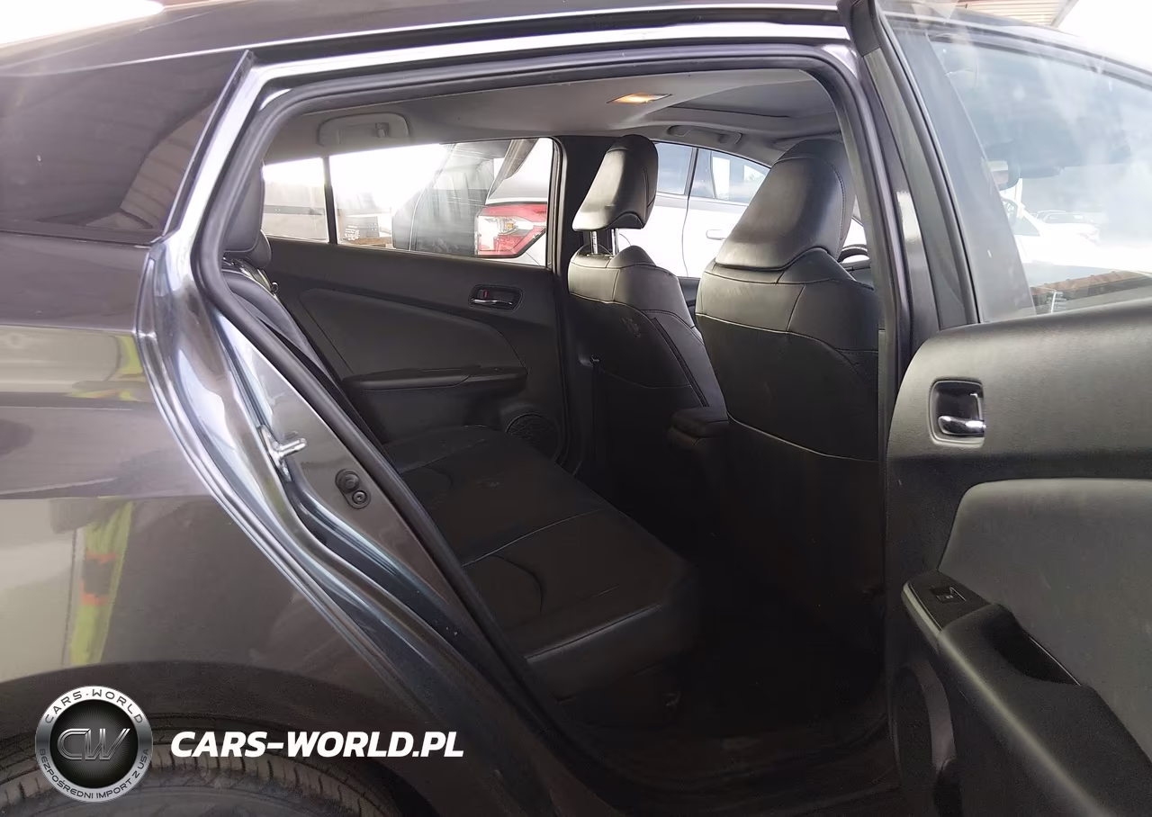 2016 Toyota Prius Four VIN:JTDKARFU8G3025032 - 8