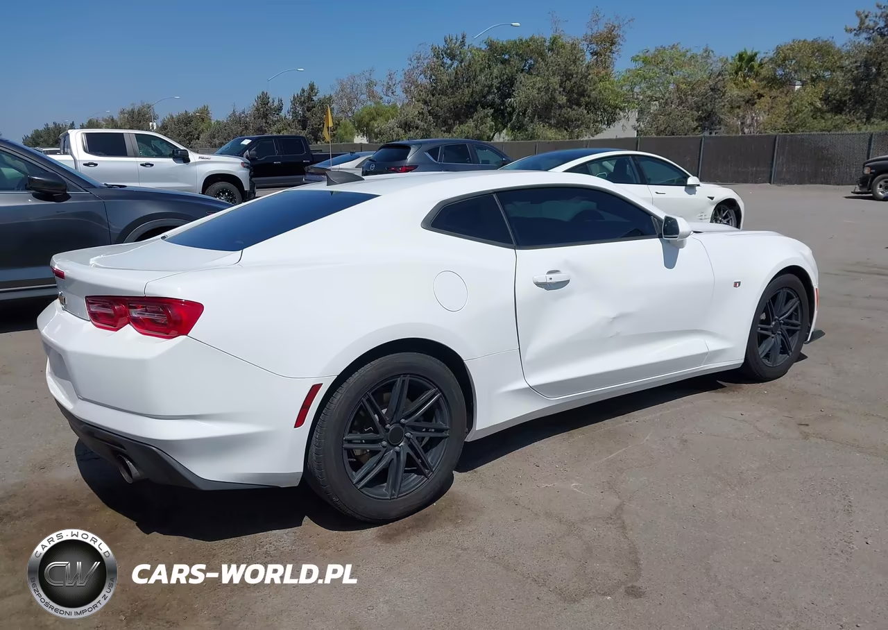 2019 Chevrolet Camaro 1Lt VIN:1G1FB1RS0K0156761 - 4
