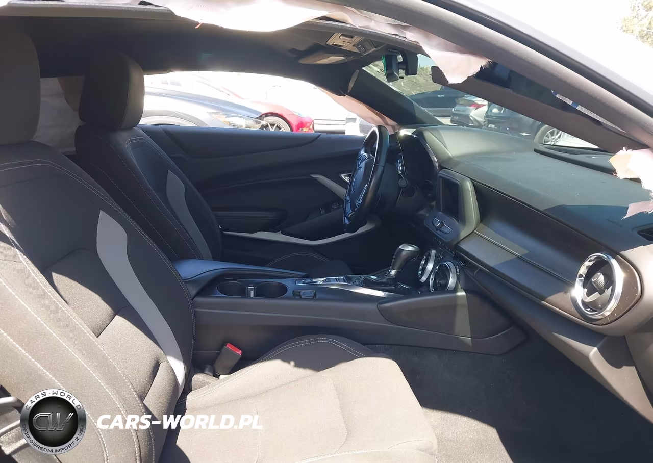 2019 Chevrolet Camaro 1Lt VIN:1G1FB1RS0K0156761 - 5