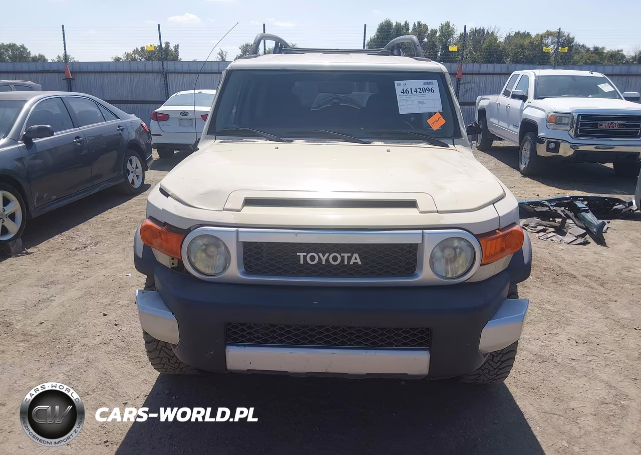 2008 Toyota Fj Cruiser VIN:JTEBU11F18K055428 - 12