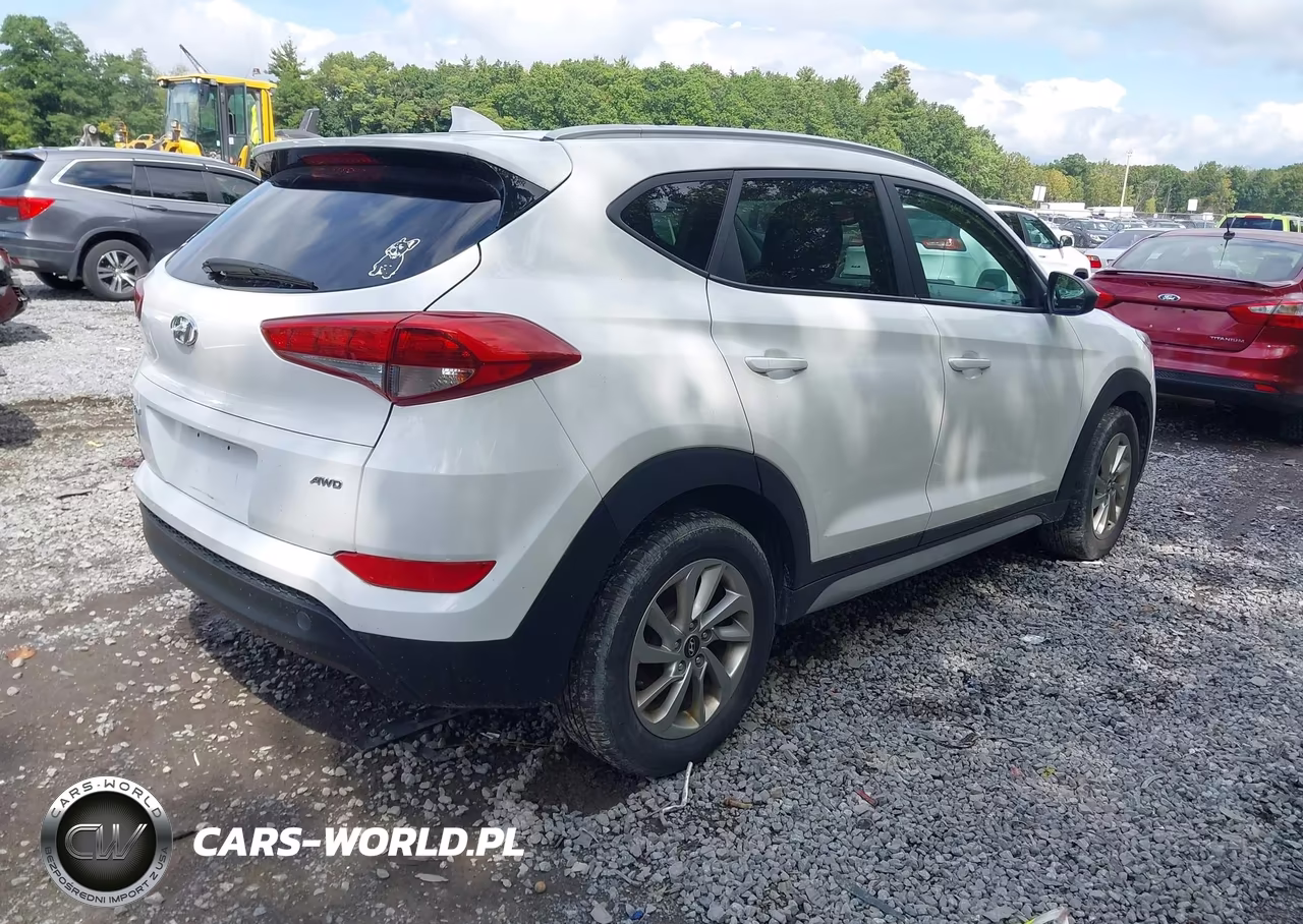 2018 Hyundai Tucson Sel VIN:KM8J3CA46JU807210 - 4