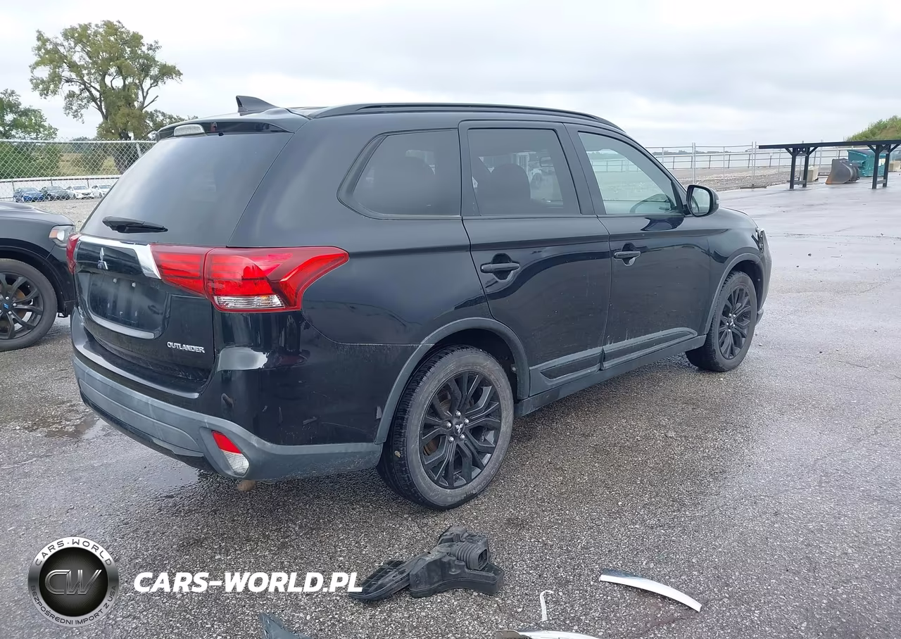 2018 Mitsubishi Outlander Le VIN:JA4AD3A31JZ026455 - 4