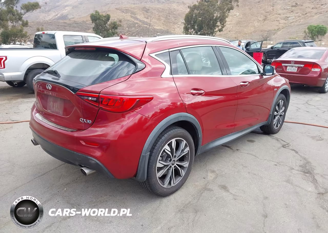 2018 Infiniti Qx30 Premium VIN:SJKCH5CRXJA053651 - 4