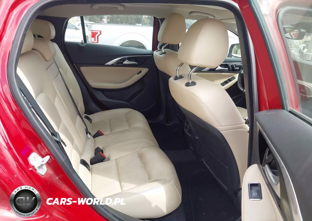 2018 Infiniti Qx30 Premium VIN:SJKCH5CRXJA053651 - 8
