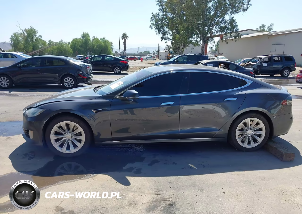 2017 Tesla Model S 60-75 VIN:5YJSA1E14HF194073 - 14