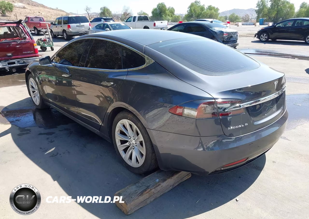 2017 Tesla Model S 60-75 VIN:5YJSA1E14HF194073 - 3