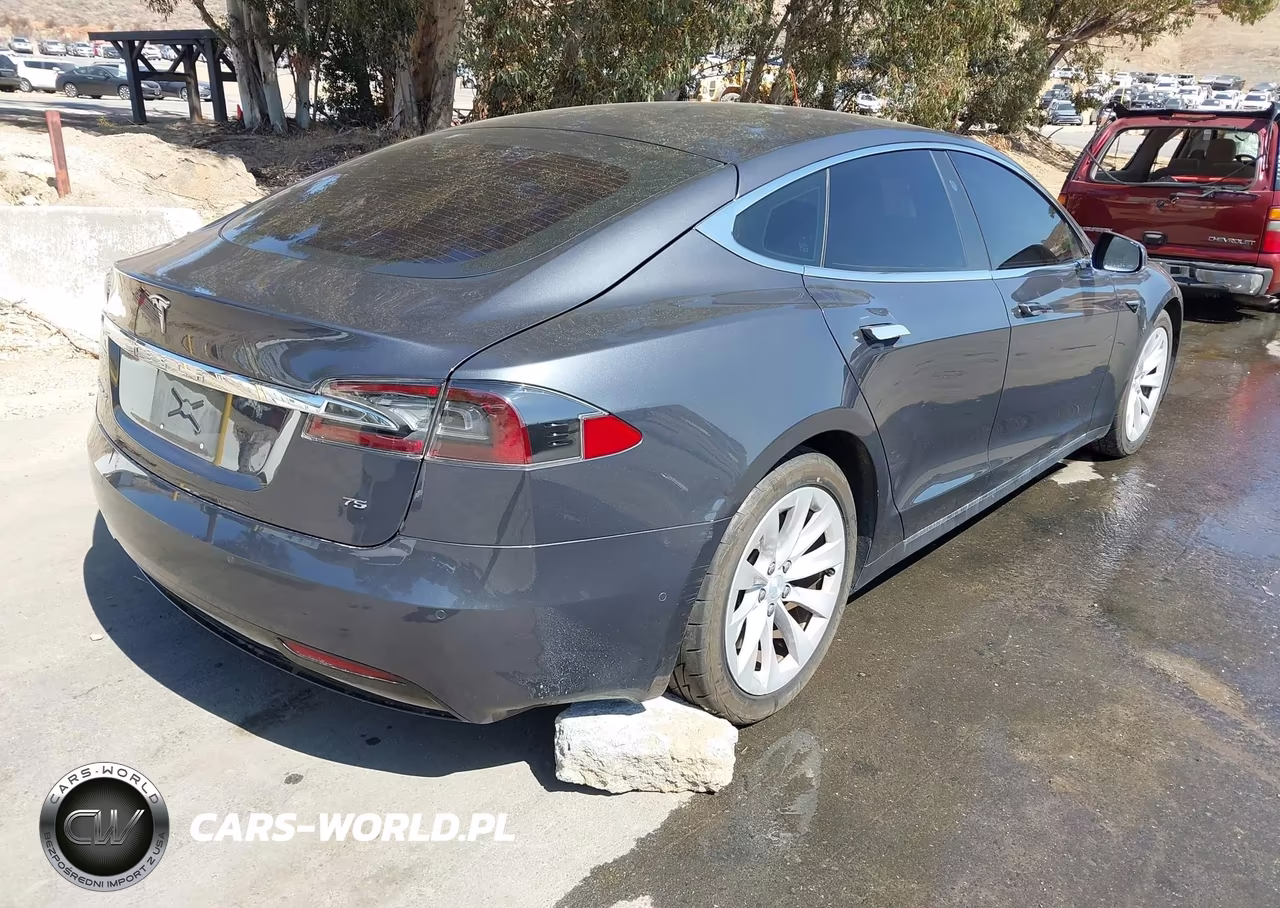 2017 Tesla Model S 60-75 VIN:5YJSA1E14HF194073 - 4