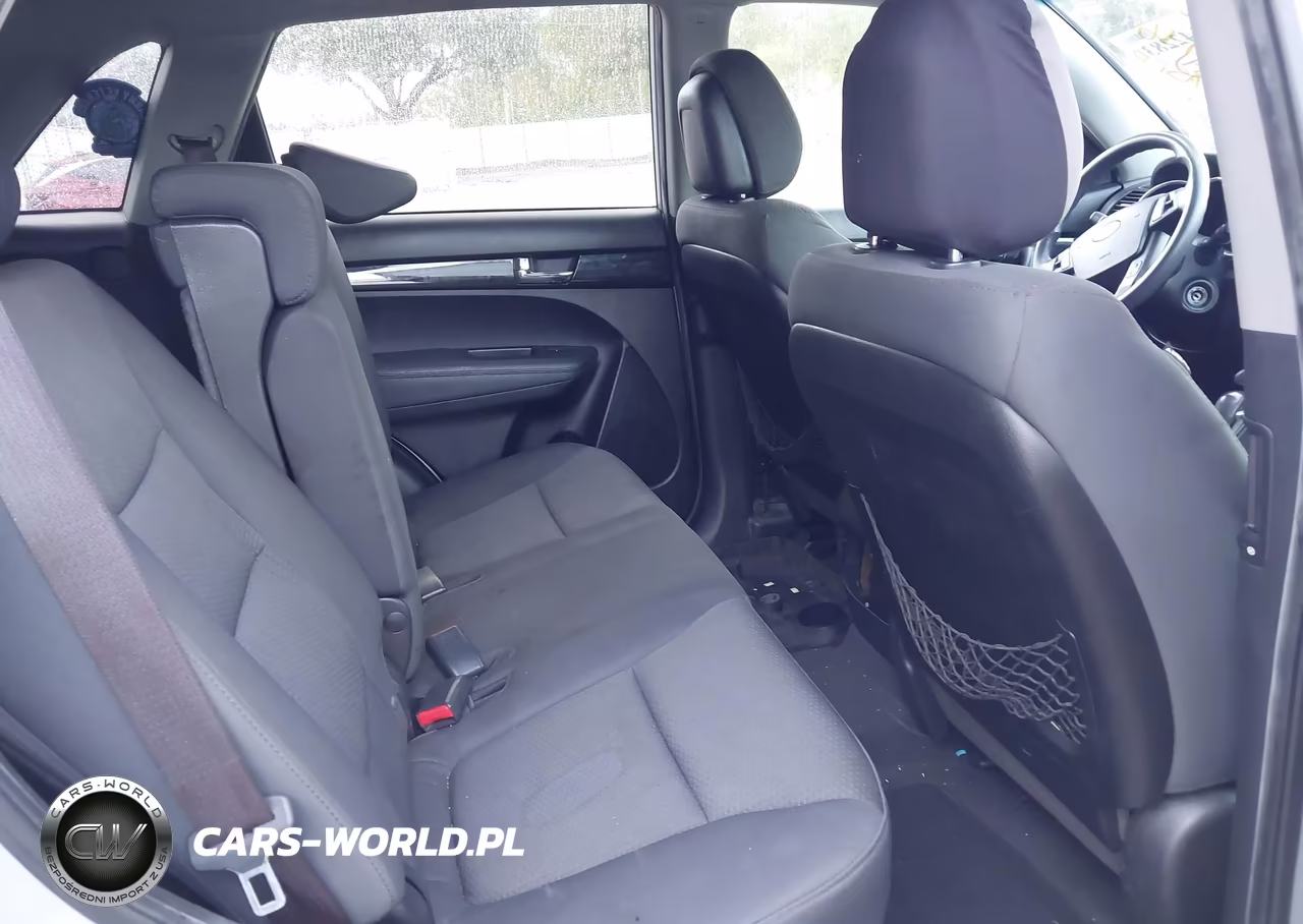 2013 Kia Sorento Lx VIN:5XYKT3A15DG325428 - 8