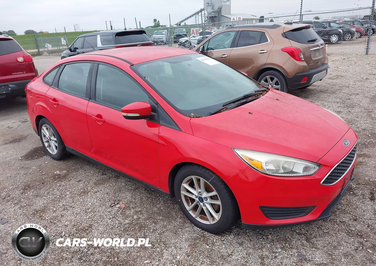 2015 Ford Focus Se VIN:1FADP3F24FL209617 - 1