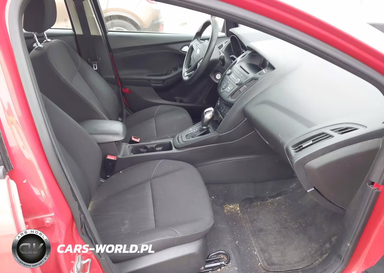 2015 Ford Focus Se VIN:1FADP3F24FL209617 - 5