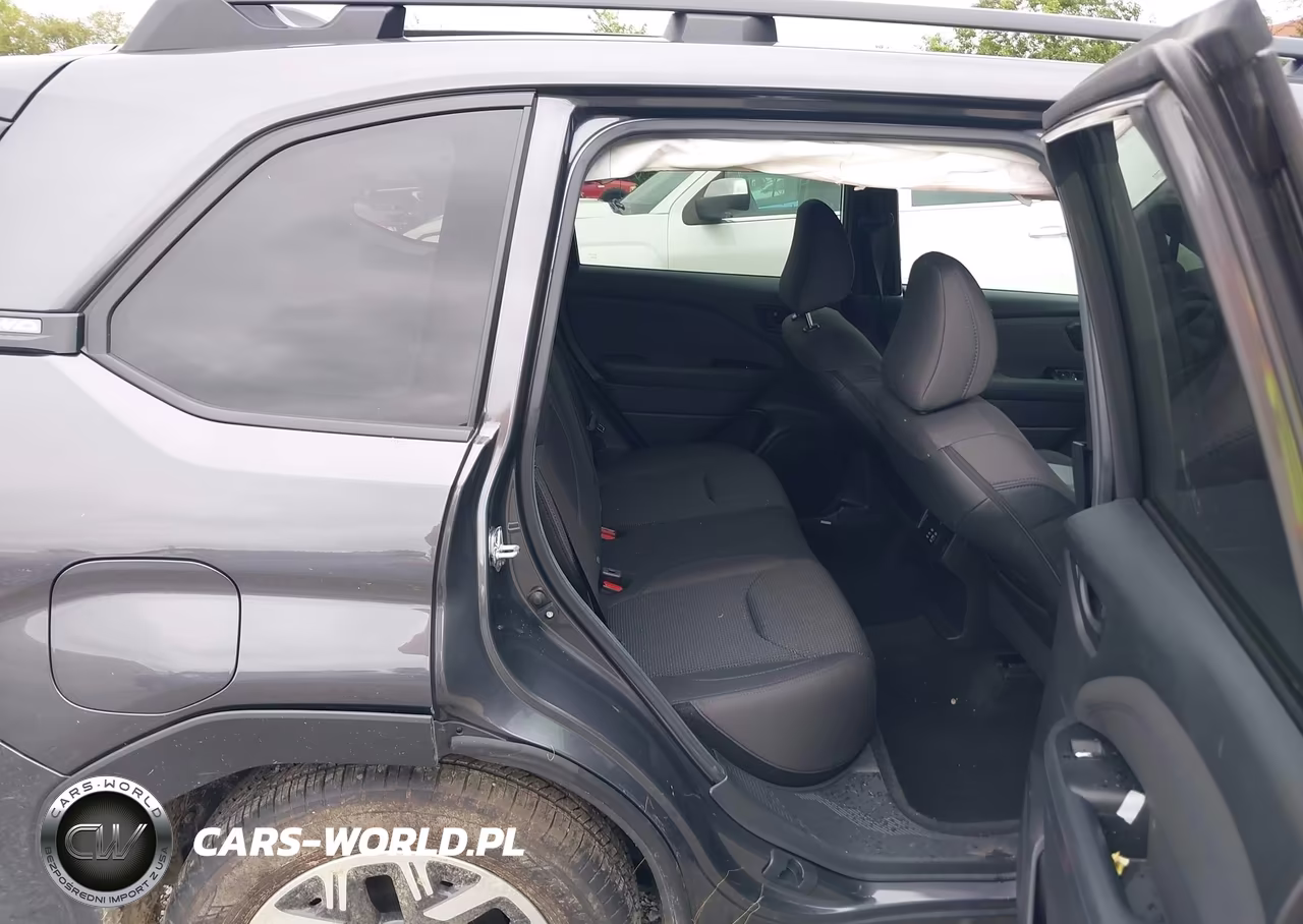 2026 Subaru Forester Premium VIN:4S4SLDD64T3042272 - 8
