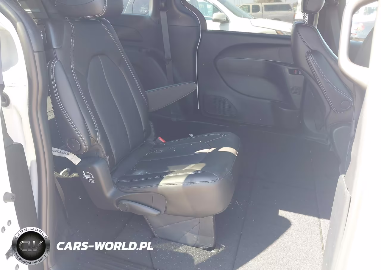 2025 Chrysler Voyager Lx VIN:2C4RC1CG8SR611481 - 8